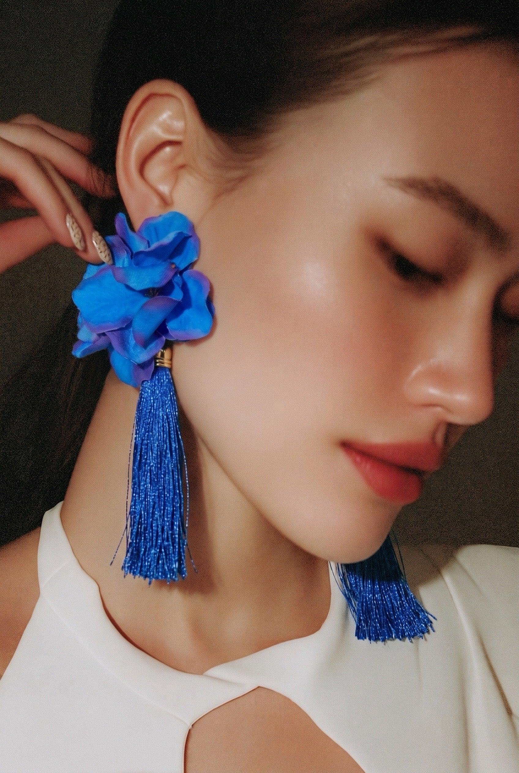 ARETES LARGOS FLOR